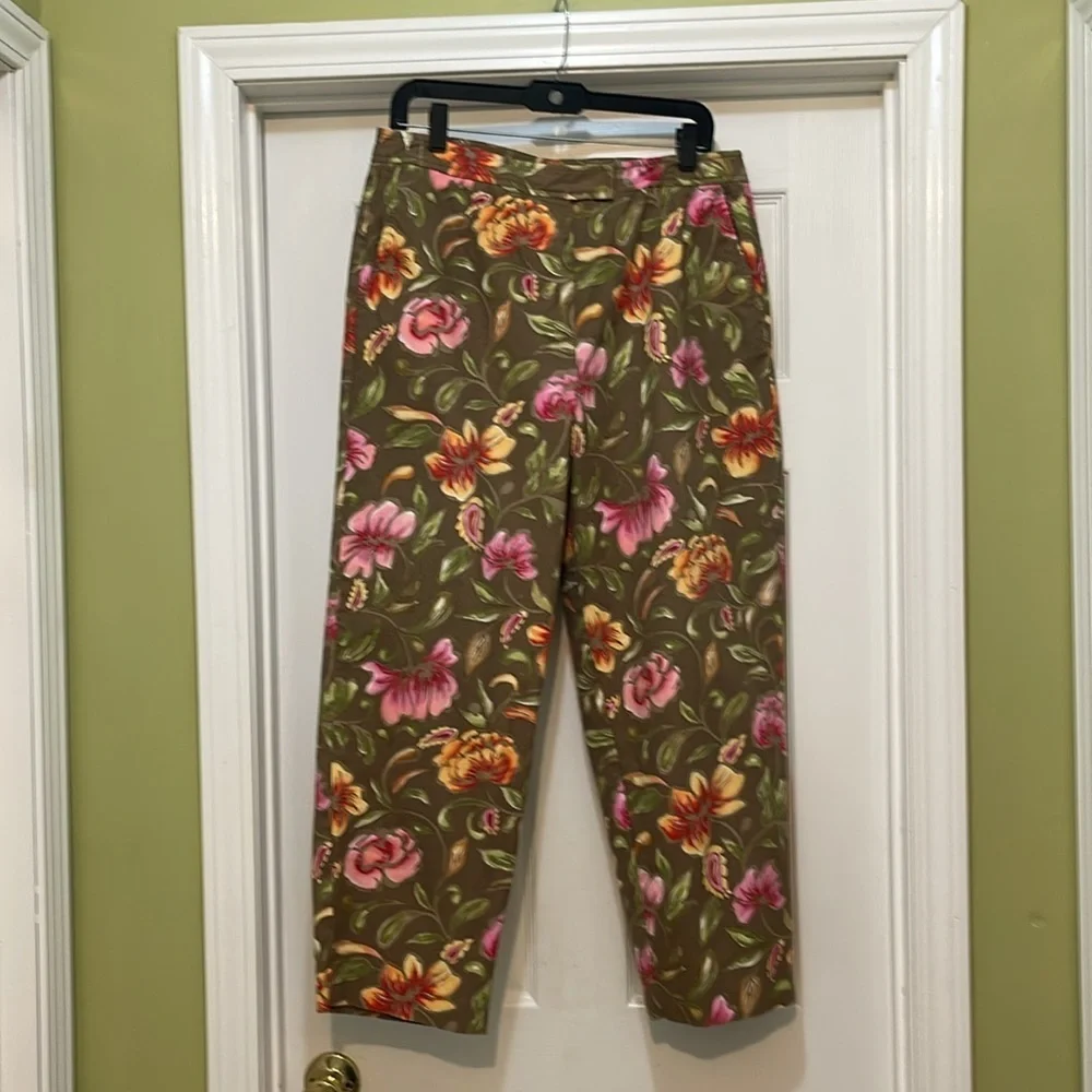 Talbots - floral cropped pants - size 14